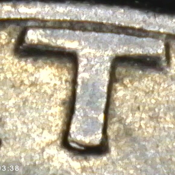 1967 Washington Quarter. - Picture 9 of 16